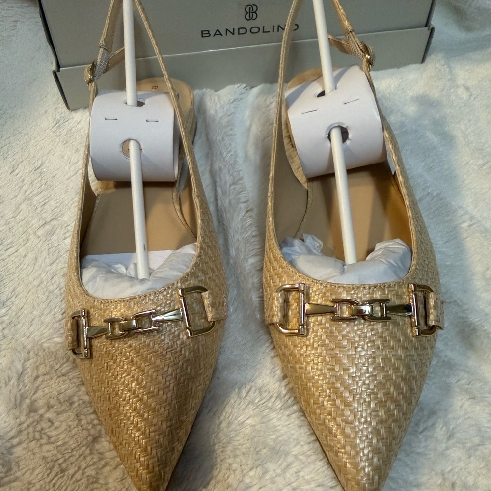 Bandolino Women's Alex Flat, Light Natural 111, Size 7.5- New in Box- sling back - Picture 2 of 14